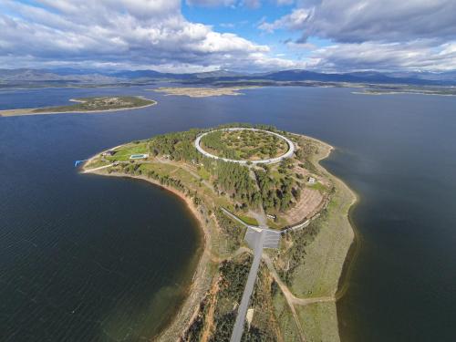 Versátil Apartamentos (Versatil Apartamentos) in Zarza de Granadilla Versátil Apartamentos (Versatil Apartamentos) in Zarza de Granadilla