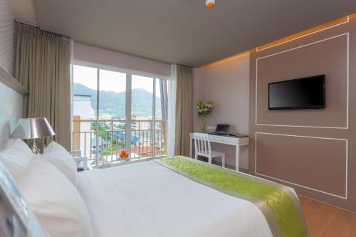 Best Western Patong Beach Hotel15