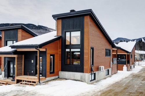 114 Chemin des Ruisselets in Stoneham (QC) 114 Chemin des Ruisselets in Stoneham (QC)