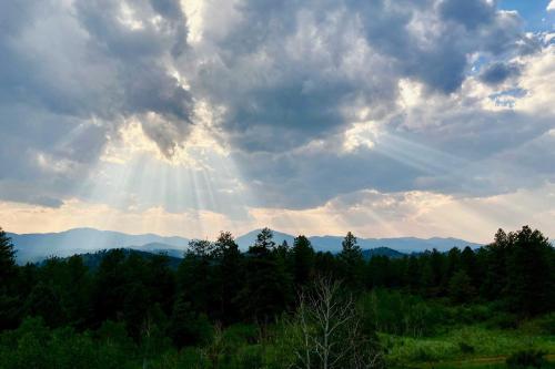 Lovely Lake George Cabin with Mountain Views! in Florissant (CO) Lovely Lake George Cabin with Mountain Views! in Florissant (CO)