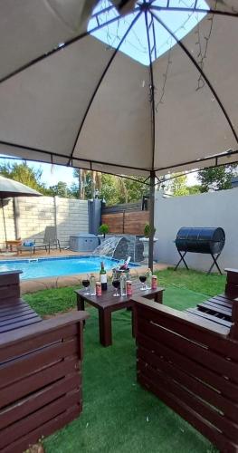 Piscina, THE ROYAL PRIME GUEST LODGE in Pretoria Piscina, THE ROYAL PRIME GUEST LODGE in Pretoria