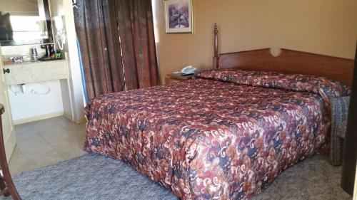 在meiguo.com看到的Lakeview Inn & Suites的介绍图片