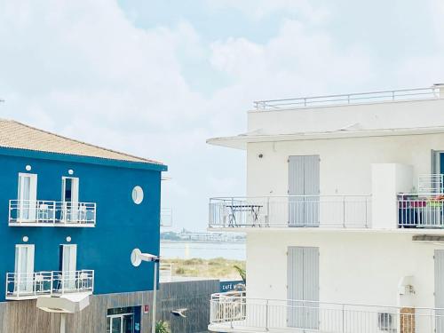 Balcony/terrace, Appartement T2 4 Pers - Bord de Mer in Le Grau-du-Roi Balcony/terrace, Appartement T2 4 Pers - Bord de Mer in Le Grau-du-Roi