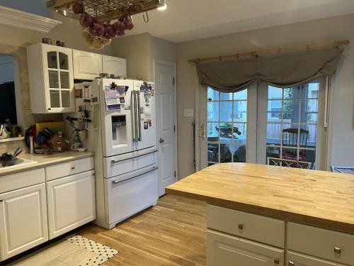 Konyha, 5BRwithBand&Piano setup Private Gym Theater&Entry at Cherry Hill in Cherry Hill (New Jersey) Konyha, 5BRwithBand&Piano setup Private Gym Theater&Entry at Cherry Hill in Cherry Hill (New Jersey)