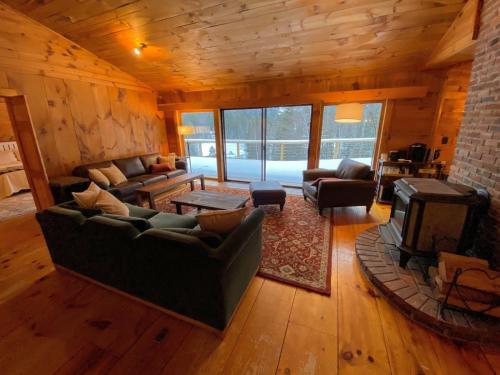 Sadržaji, Amazing lakefront home in the White Mountains with game room theater in Whitefield (NH) Sadržaji, Amazing lakefront home in the White Mountains with game room theater in Whitefield (NH)