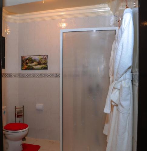 Bilik Mandi, Hôtel La Citta Rossa (Hotel La Citta Rossa) in Guéliz Bilik Mandi, Hôtel La Citta Rossa (Hotel La Citta Rossa) in Guéliz