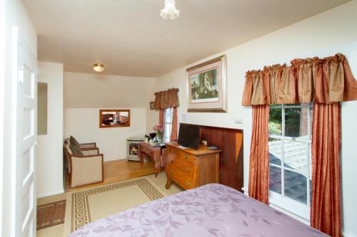 Sweetwater Inn and Spa in Mendocino (CA) Sweetwater Inn and Spa in Mendocino (CA)