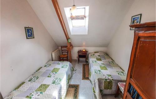 Nice apartment in Roz-Landrieux with 2 Bedrooms and WiFi in Dol-de-Bretagne Nice apartment in Roz-Landrieux with 2 Bedrooms and WiFi in Dol-de-Bretagne