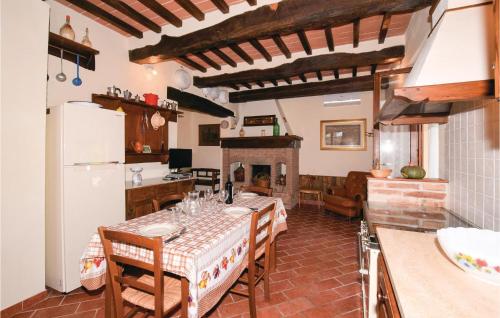 Konyha, Awesome Apartment In Cortona Ar in Creti Konyha, Awesome Apartment In Cortona Ar in Creti