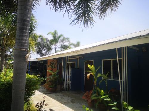 บ้านในสวนรีสอร์ทBannnaisuan Resort in كوي بوري บ้านในสวนรีสอร์ทBannnaisuan Resort in كوي بوري