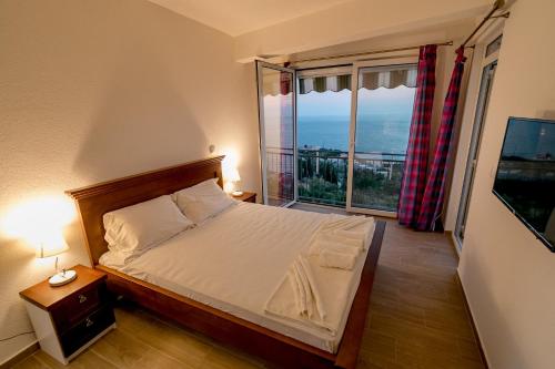 Zen Luxury Villa in Rijeka Rezevici Zen Luxury Villa in Rijeka Rezevici