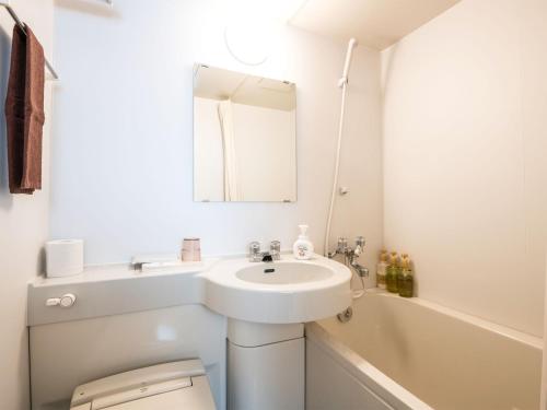 Bathroom, Kugani-YA. in Kin Bathroom, Kugani-YA. in Kin