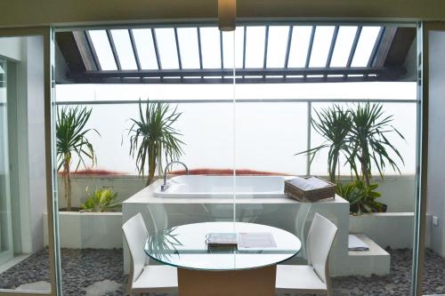 Facilities, HARRIS Hotel & Residences Sunset Road in Kuta Facilities, HARRIS Hotel & Residences Sunset Road in Kuta