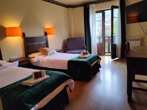 Hotel Cumbres de Valdeón (Hotel Cumbres de Valdeon) in Посада де Вальдерон Hotel Cumbres de Valdeón (Hotel Cumbres de Valdeon) in Посада де Вальдерон