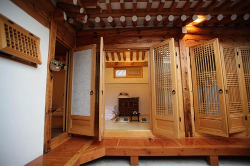 This photo about Dalzip Bukchon shared on HyHotel.com