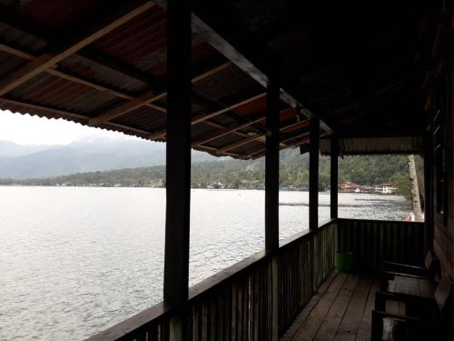 Beach Guest House in Maninjau Beach Guest House in Maninjau