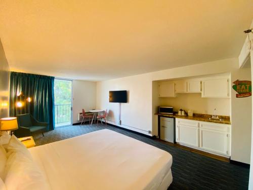 Glendale Express Hotel in Glendale Glendale Express Hotel in Glendale