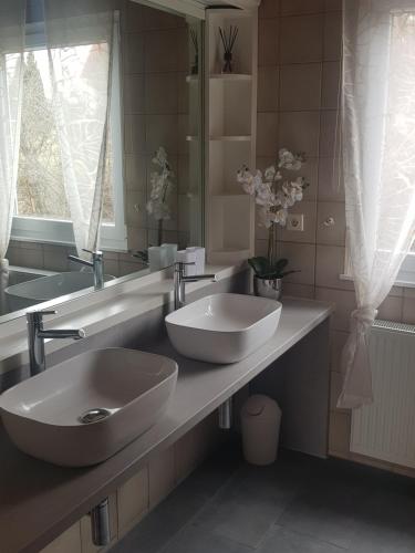 Bathroom, Ferienhauser Rhon - Haus Natalie & Haus Helene in Hausen Bathroom, Ferienhauser Rhon - Haus Natalie & Haus Helene in Hausen