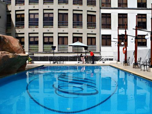 Buitenkant, Merdeka Palace Hotel & Suites in Kuching Buitenkant, Merdeka Palace Hotel & Suites in Kuching