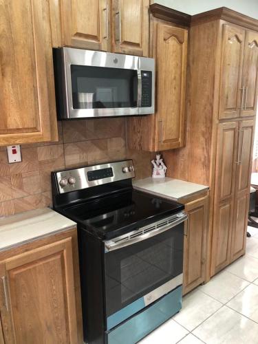 Beverley Manor DIAMOND VALE' 2 Bedroom 1 Bath Apartment in Diego Martin Beverley Manor DIAMOND VALE' 2 Bedroom 1 Bath Apartment in Diego Martin