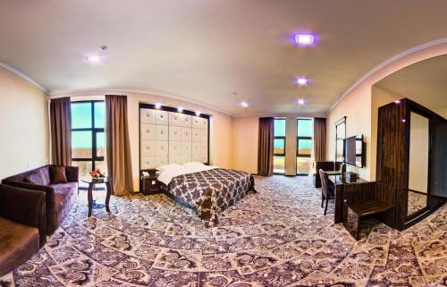 Plaza Hotel Bishkek in Бишкек Plaza Hotel Bishkek in Бишкек