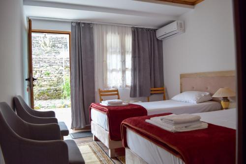Sokaku i te Marreve GuestHouse in 吉羅卡斯特 Sokaku i te Marreve GuestHouse in 吉羅卡斯特