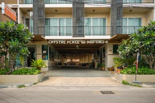 Crystal Place in Don Mueang International Airport Crystal Place in Don Mueang International Airport