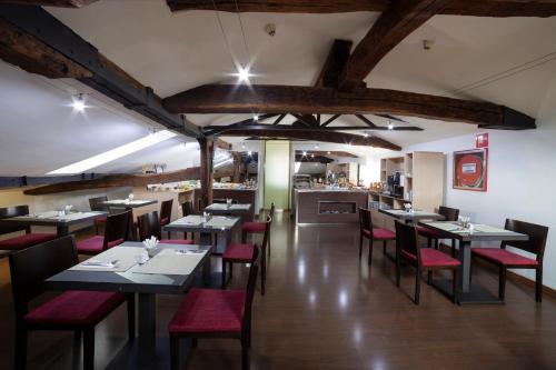 Їжа та напої, Petit Palace Arana Bilbao in Бекона Їжа та напої, Petit Palace Arana Bilbao in Бекона