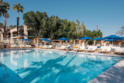 Басейн, L3 Oasis Hotel in Палм-Спрінгс (Каліфорнія) Басейн, L3 Oasis Hotel in Палм-Спрінгс (Каліфорнія)