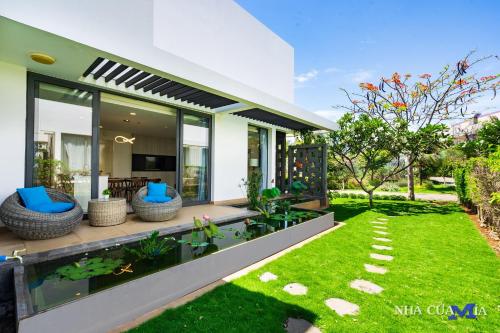 Garden, MIA'S HOUSE - Oceanami Long Hai 3BRs Beach Villa in Long Hai Beach Garden, MIA'S HOUSE - Oceanami Long Hai 3BRs Beach Villa in Long Hai Beach