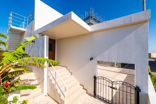 Exterior view, Villa Alyssum in Miyakojima Exterior view, Villa Alyssum in Miyakojima