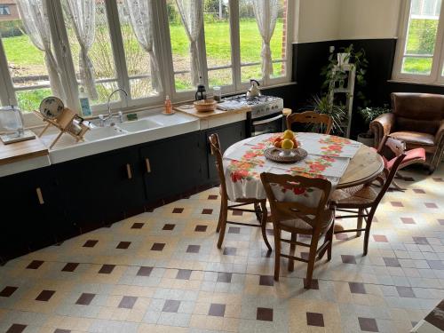 Food and beverages, Le Moulin Sainte Marie, chambres d'hotes et Gite in Estree-Wamin Food and beverages, Le Moulin Sainte Marie, chambres d'hotes et Gite in Estree-Wamin