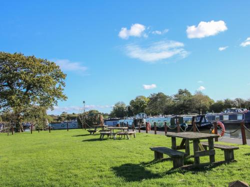 A szálláshely kívülről, The Swift in Whitchurch A szálláshely kívülről, The Swift in Whitchurch