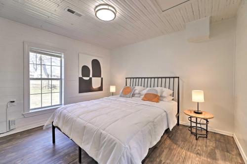 Idyllic Fayetteville Home - Walk to UA Campus! in 費耶特維爾 Idyllic Fayetteville Home - Walk to UA Campus! in 費耶特維爾
