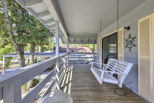Tailing Tides Getaway with Covered Boat Parking! in Steinhatchee (FL) Tailing Tides Getaway with Covered Boat Parking! in Steinhatchee (FL)