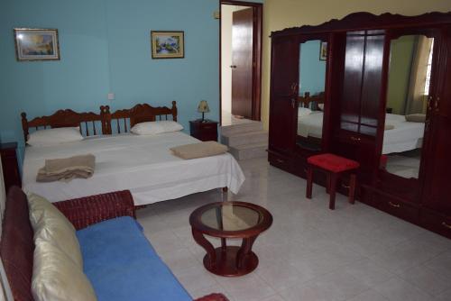 Mauri holidays 'Budgeted Apartment' in La Gaulette Mauri holidays 'Budgeted Apartment' in La Gaulette