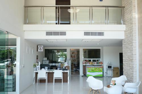 ザ セプテンバー サラヤ6