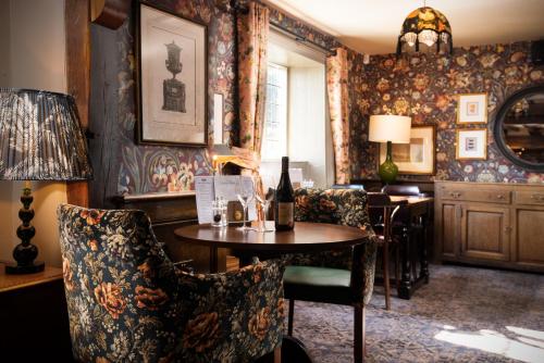 ผับ/เลาจน์, The Black Swan - The Inn Collection Group in เฮิร์มเลย์ ผับ/เลาจน์, The Black Swan - The Inn Collection Group in เฮิร์มเลย์