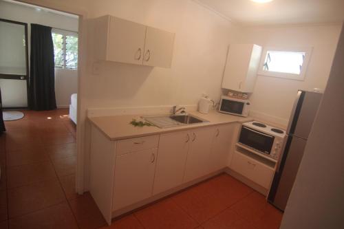 Kitchen, Tongan Beach Resort in Neiafu Kitchen, Tongan Beach Resort in Neiafu