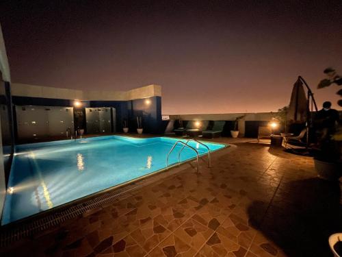 Swimming pool, Al Mansour Plaza Hotel in Old Doha City Swimming pool, Al Mansour Plaza Hotel in Old Doha City