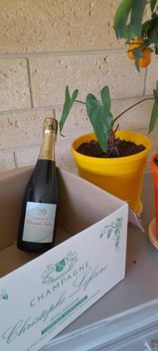 Aux 77 Nuitees in Germigny-l'Évêque Aux 77 Nuitees in Germigny-l'Évêque