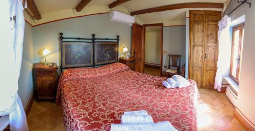 Albergo Diffuso Borgo Montemaggiore in Montemaggiore al Metauro Albergo Diffuso Borgo Montemaggiore in Montemaggiore al Metauro