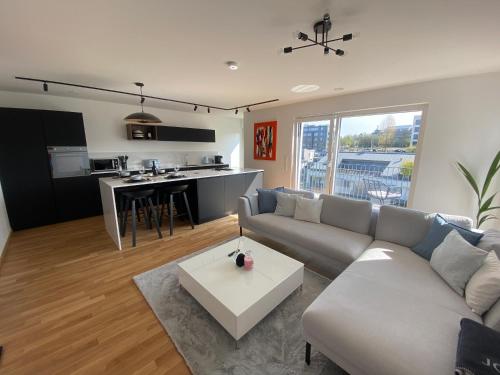 Спільний лаунж/ТБ зона, Strassen - 2 bed designer flat in Штрассе Спільний лаунж/ТБ зона, Strassen - 2 bed designer flat in Штрассе