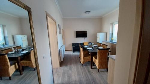 Спільний лаунж/ТБ зона, Savaria Apartment Szombathely in Сомбатхей Спільний лаунж/ТБ зона, Savaria Apartment Szombathely in Сомбатхей