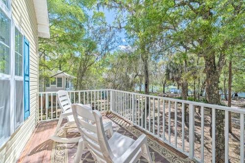 Elevated Home with Fire Pit and Dock on Suwannee River in Bell (FL) Elevated Home with Fire Pit and Dock on Suwannee River in Bell (FL)