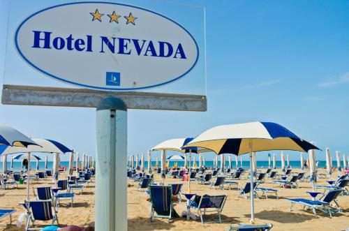 Beach, Hotel Nevada in Bibione Beach, Hotel Nevada in Bibione