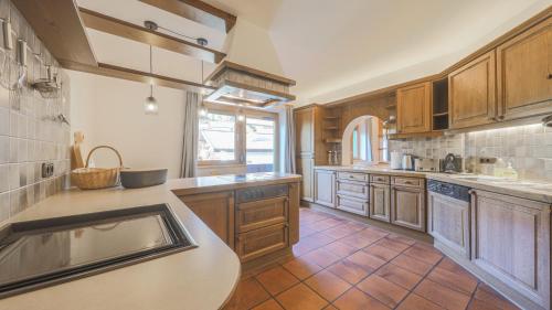 مطبخ, Chalet Lindau Fieberbrunn - by ONE VILLAS in فيبغوبغن مطبخ, Chalet Lindau Fieberbrunn - by ONE VILLAS in فيبغوبغن