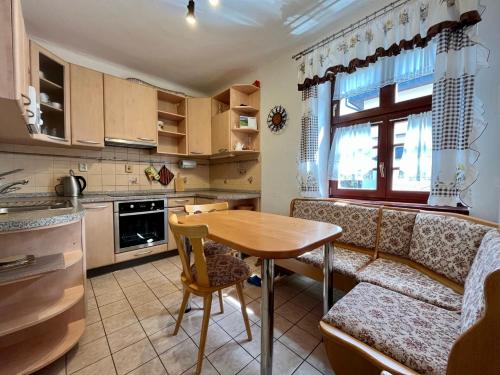 Konyha, Chalupa Sunny Cottage in Svoboda Nad Upou Konyha, Chalupa Sunny Cottage in Svoboda Nad Upou