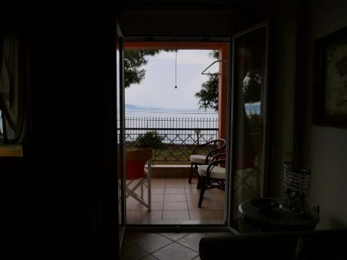 Balcony/terrace, Sunset Menidi Apartment in Menidion Balcony/terrace, Sunset Menidi Apartment in Menidion