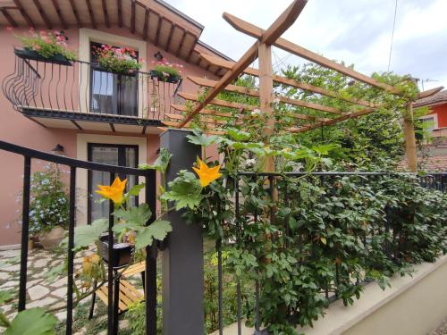 Garden, la bottega del fabbro affitto breve in Contigliano Garden, la bottega del fabbro affitto breve in Contigliano